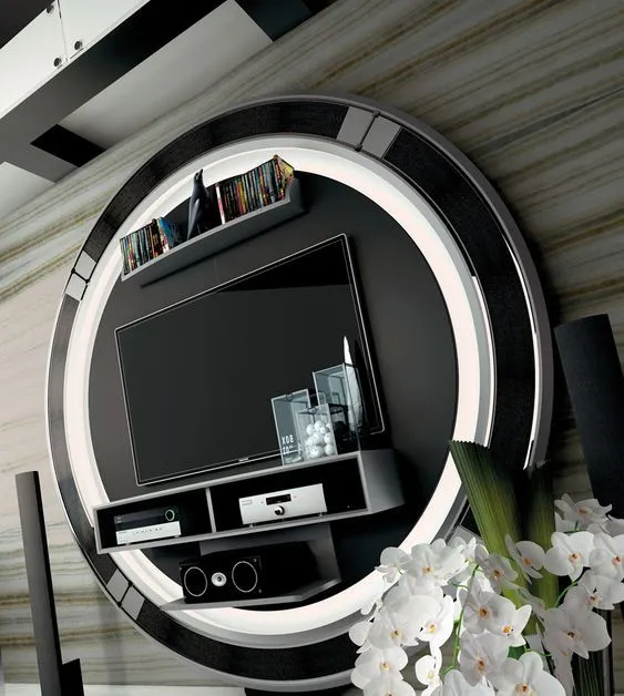  Circular Frame & Textured Background